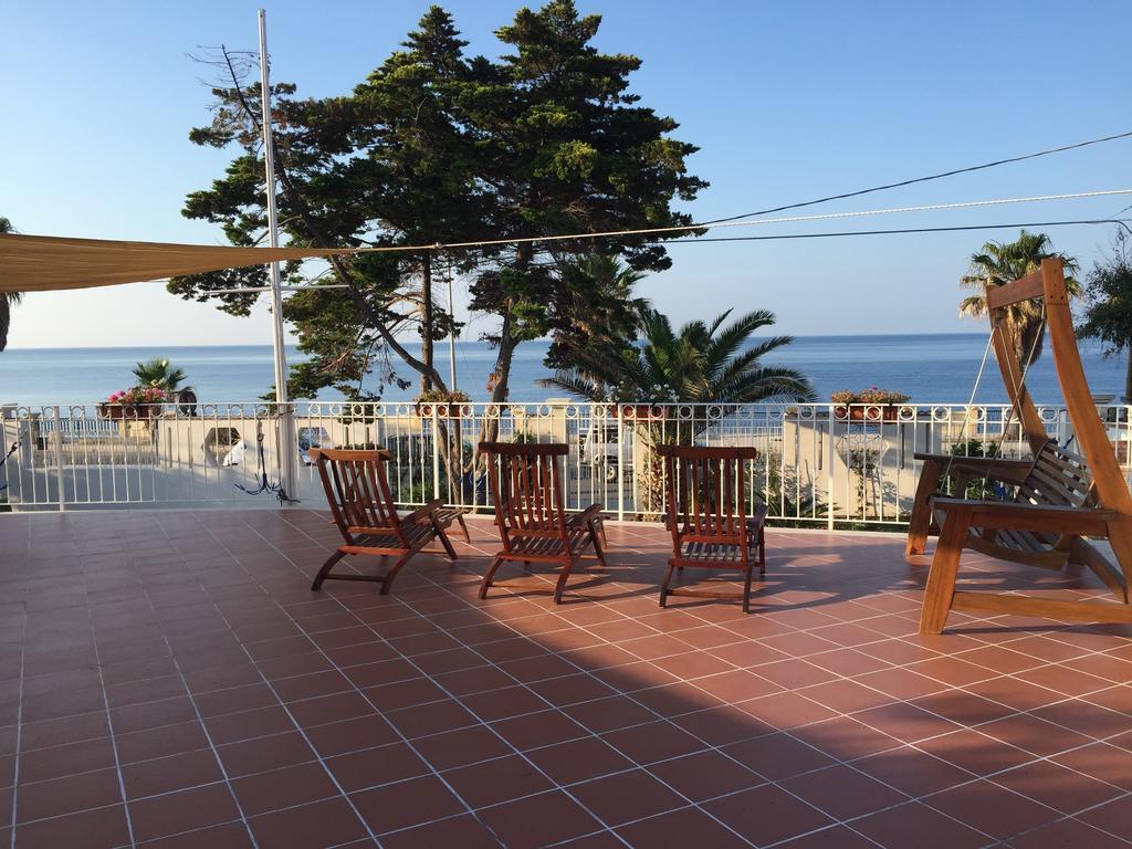B&B Villa sul Mare Melito Di Porto Salvo Exterior foto